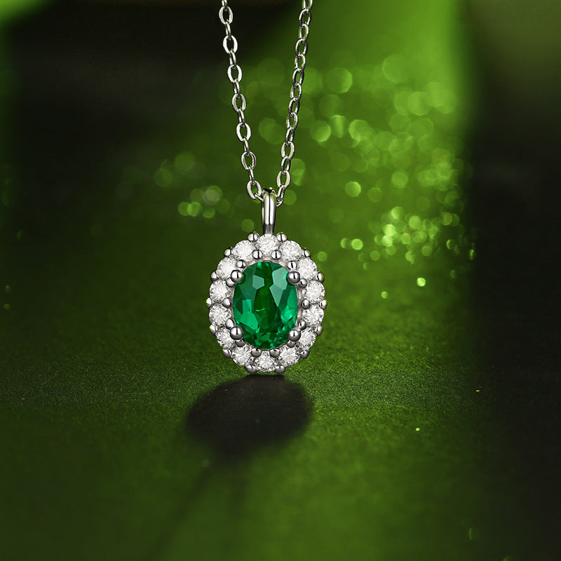 Emerald Green Lotus Pendant Necklace with Diamonds for Ladies Fashion