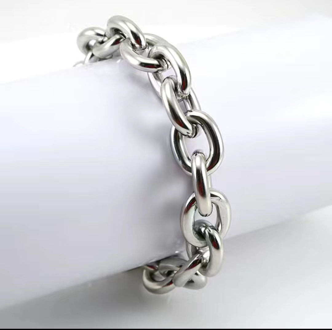 Fashionable Retro Jewelry Light Luxury Women's Hollow Steel Ball Stainless Steel Bracelet