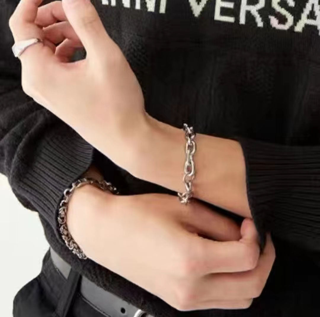 Fashionable Retro Jewelry Light Luxury Women's Hollow Steel Ball Stainless Steel Bracelet